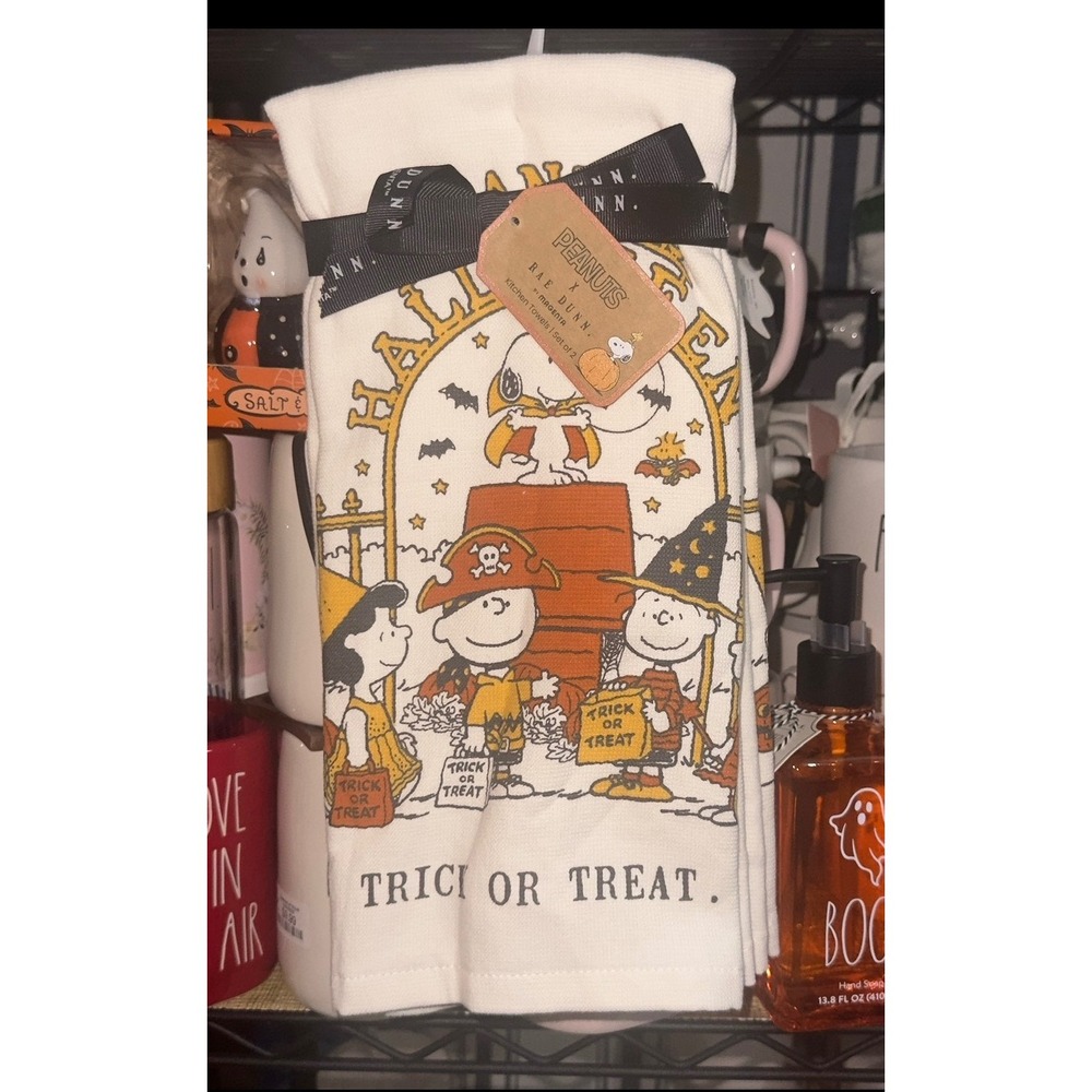 Rae Dunn Peanuts Halloween Snoopy Charlie Brown Kitchen Towels Set of 2 New